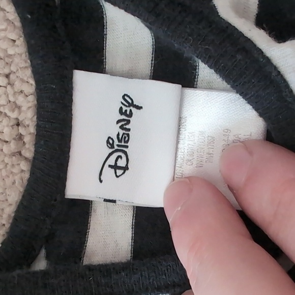 Striped Minnie Mouse Top with Red Pants - Picture 2 of 5